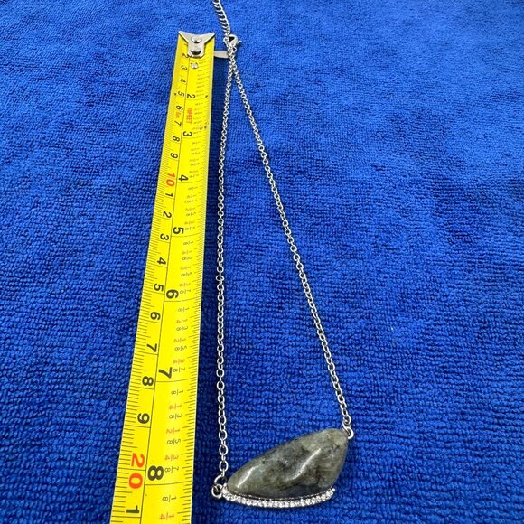 Silver Toned Chain Necklace W/ Labradorite Pendant & Rhinestone Boho Chic - Picture 6 of 7